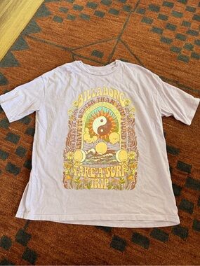 Billabong Lavender Graphic Tee with Yellow and Brown Print